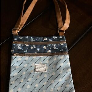 Aeropostale Cross Body Bag/Purse
